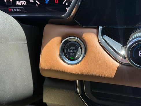 New 2026 GMC Canyon AT4 w/ AT4 Premium Package AWD/4WD image 26