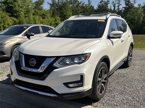 Used 2018 Nissan Rogue SL w/ Premium Package image 4