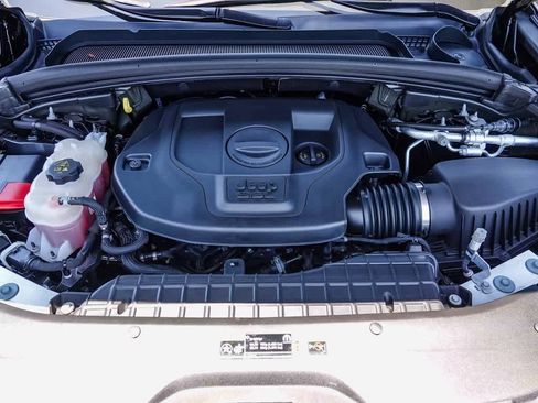 Certified 2022 Jeep Grand Cherokee L Overland w/ Luxury Tech Group IV image 27