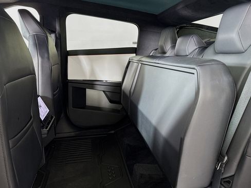 Used 2024 Tesla Cybertruck AWD Crew Cab image 8
