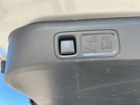 Used 2022 Lincoln Navigator Reserve image 8