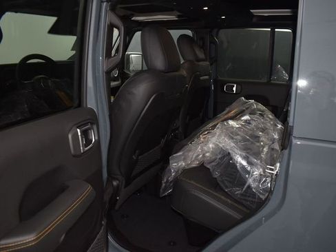 New 2026 Jeep Gladiator Sport AWD/4WD image 27