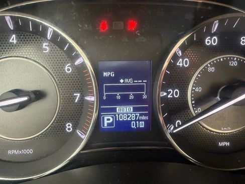 Used 2018 Nissan Armada SL w/ Premium Package image 12