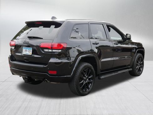 Used 2022 Jeep Grand Cherokee Laredo X AWD/4WD image 7