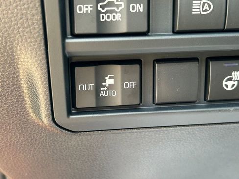 New 2026 Toyota Tundra Platinum AWD/4WD image 30