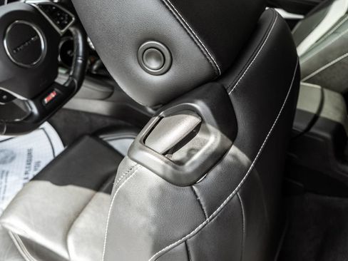 Used 2019 Chevrolet Camaro SS RWD image 26
