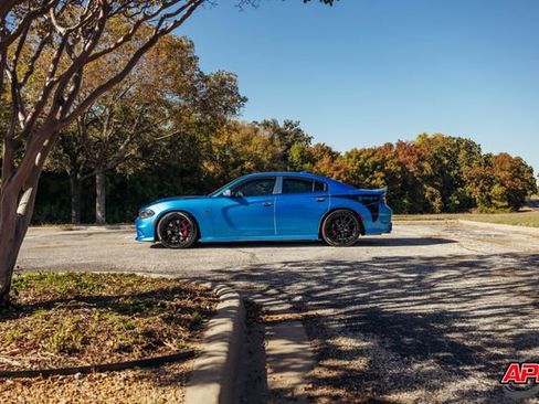 Used 2015 Dodge Charger SRT Hellcat image 55