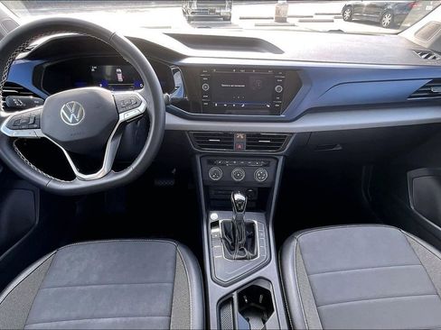 Used 2022 Volkswagen Taos SE image 18