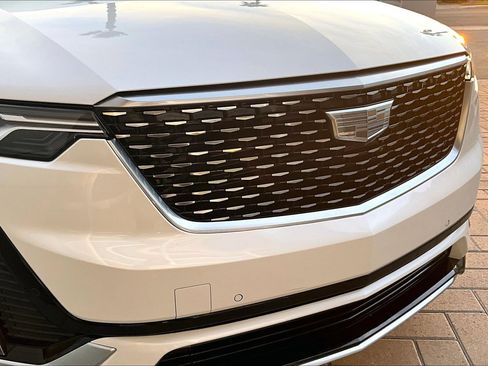 Used 2023 Cadillac XT6 Premium Luxury image 31