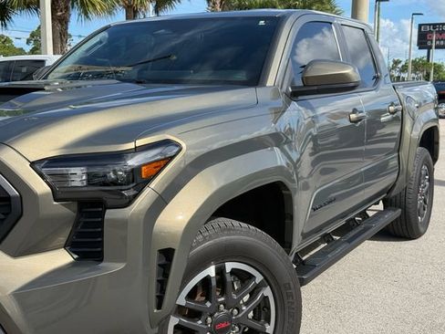 Used 2024 Toyota Tacoma TRD Sport AWD/4WD image 6