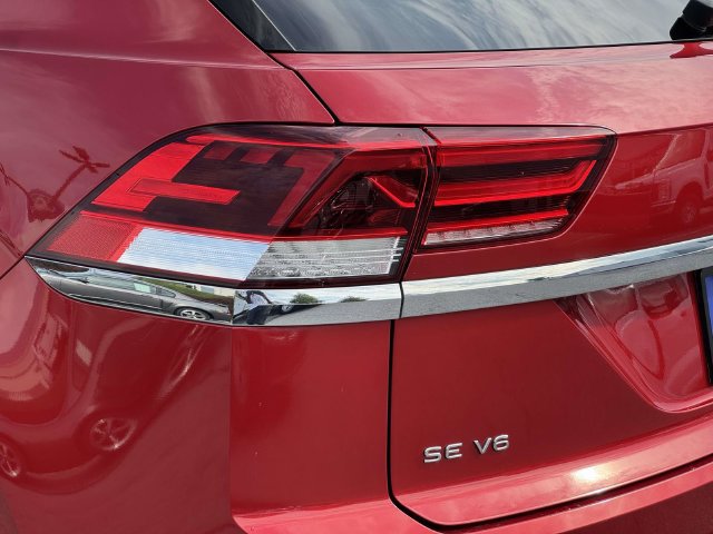 Used 2022 Volkswagen Atlas Cross Sport SE AWD/4WD image 10