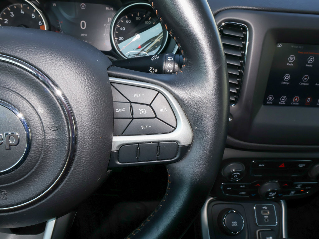 Used 2018 Jeep Compass Latitude w/ Popular Equipment Group AWD/4WD image 23