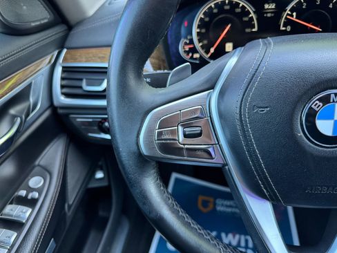 Used 2017 BMW 740i RWD image 29