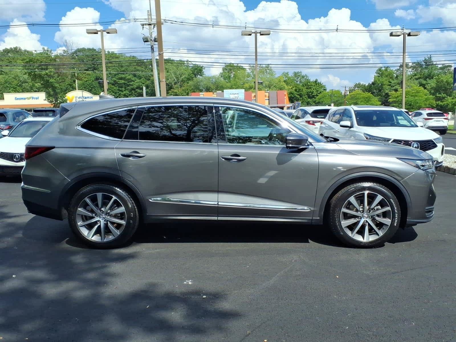 Certified 2025 Acura MDX w/ Technology Package AWD/4WD image 8