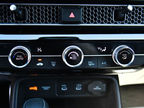 Used 2025 Honda Civic Sport image 22