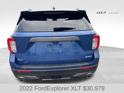 Used 2022 Ford Explorer XLT w/ Equipment Group 202A AWD/4WD image 7