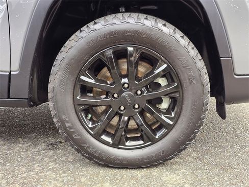 Used 2021 Jeep Cherokee Latitude Lux w/ Sun & Sound Group image 9