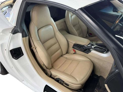 Used 2005 Chevrolet Corvette Coupe w/ Preferred Equipment Group image 19