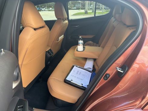 Used 2025 Lexus UX 300h UX 300h Premium w/ Accessory Package (Z2) image 6