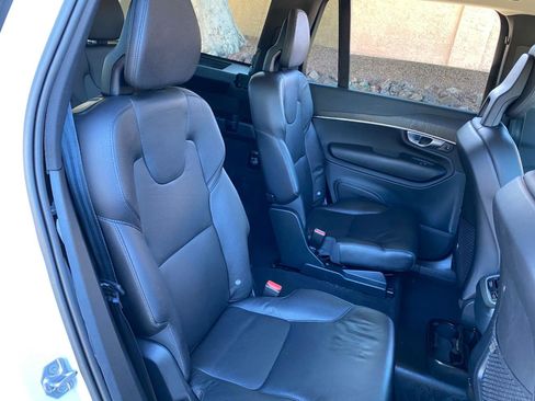 Used 2020 Volvo XC90 T6 Momentum image 47