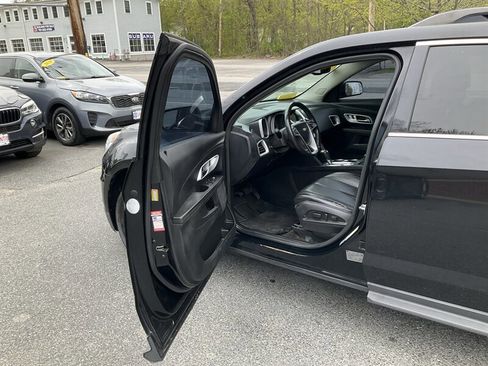 Used 2017 Chevrolet Equinox LT w/ Midnight Edition FWD image 19