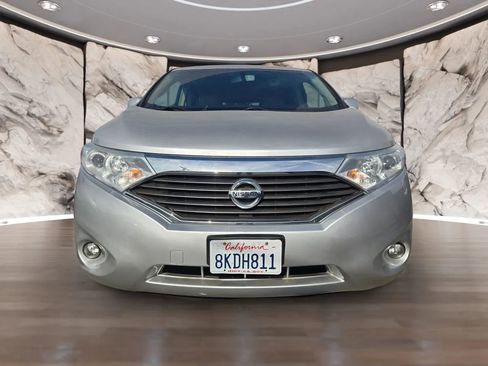 Used 2015 Nissan Quest SV image 2