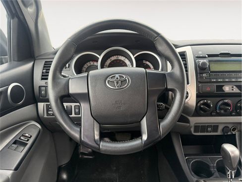 Used 2012 Toyota Tacoma 4x4 Access Cab V6 w/ SR5 Pkg image 13