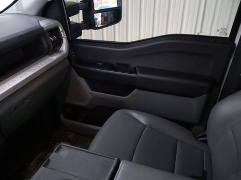Used 2023 Ford F250 XL image 24