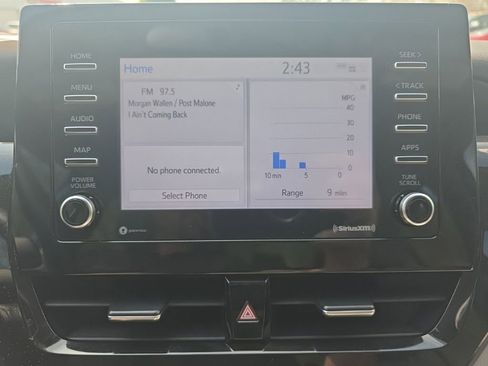 Used 2024 Toyota Camry SE image 30