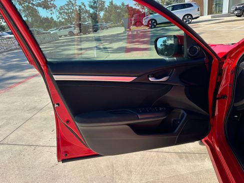 Used 2019 Honda Civic EX image 21