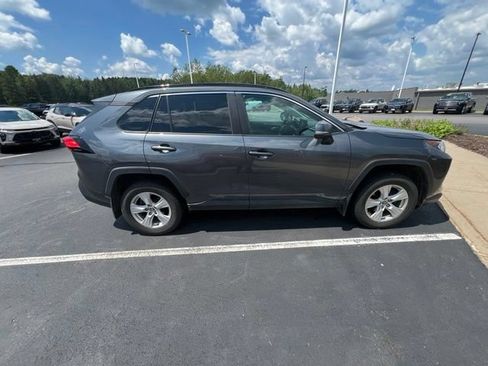 Used 2021 Toyota RAV4 XLE w/ Convenience Package AWD/4WD image 2