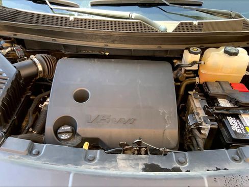 Used 2021 Chevrolet Traverse LS image 30