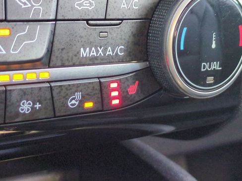 Used 2022 Ford Escape SEL image 36