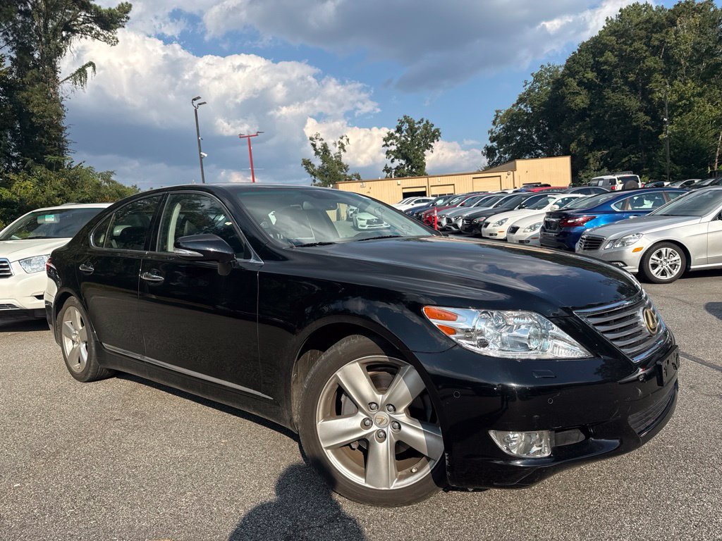 Used 2010 Lexus LS 460 RWD image 2