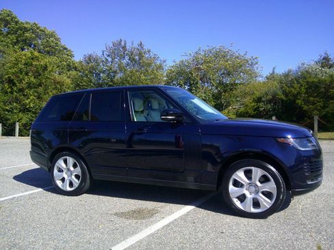 Used 2020 Land Rover Range Rover HSE image 7