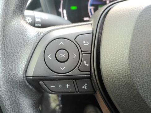Used 2026 Toyota Corolla LE FWD image 33