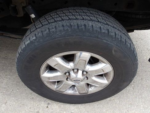 Used 2013 Ford F150 XLT w/ Luxury Equipment Group image 17