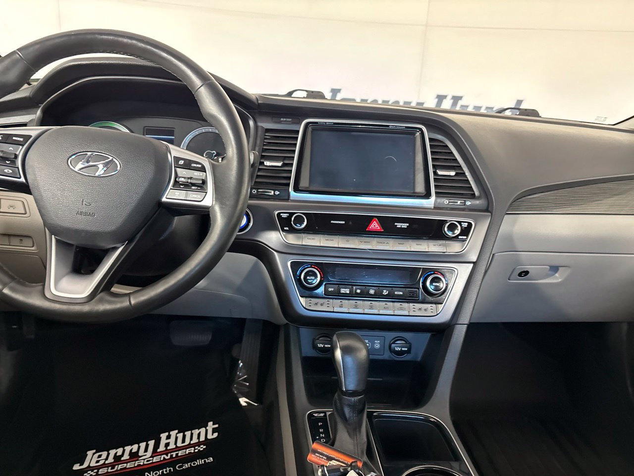 Used 2019 Hyundai Sonata Limited FWD image 22