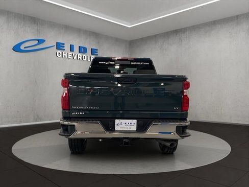 New 2026 Chevrolet Silverado 2500 LT AWD/4WD image 7
