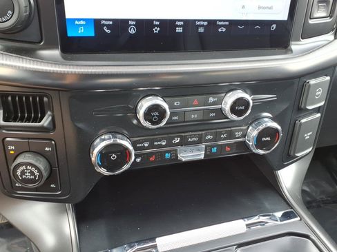 Used 2025 Ford F150 Lariat w/ Equipment Group 502A High AWD/4WD image 19