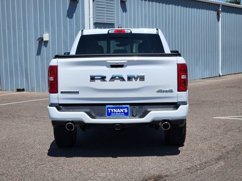 Used 2025 RAM 1500 Big Horn AWD/4WD image 6