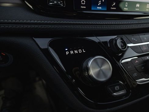 New 2026 Chrysler Pacifica Select image 14