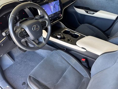 Certified 2023 Lexus RZ 450e Premium w/ Accessory Package (Z1) AWD/4WD image 4