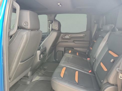 Used 2023 GMC Sierra 1500 AT4 w/ AT4 Premium Package image 15