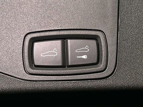 New 2026 Porsche Taycan 4S AWD/4WD image 21