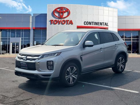 Used 2025 Mitsubishi Outlander Sport ES AWD/4WD image 3