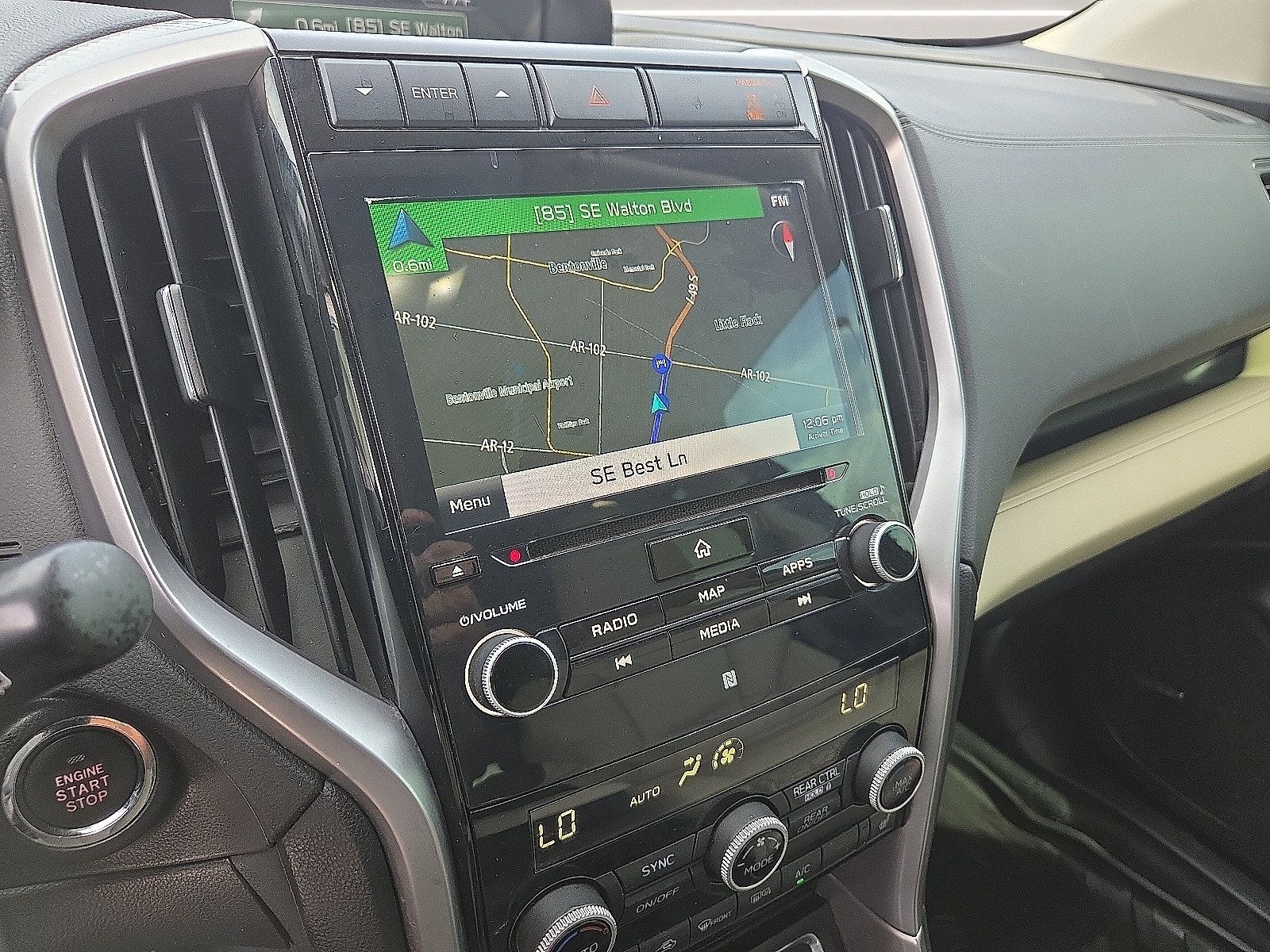 Used 2020 Subaru Ascent Limited w/ Technology Package AWD/4WD image 7
