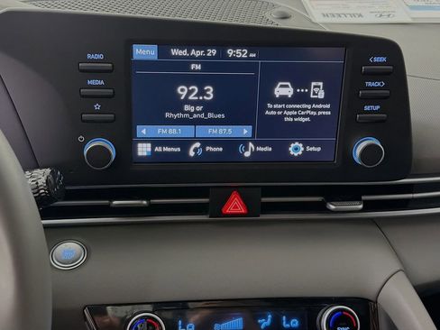 Used 2025 Hyundai Elantra Sport FWD image 31