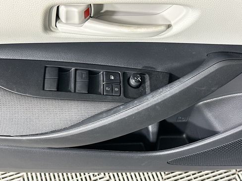 Used 2023 Toyota Corolla LE w/ LE Convenience Package FWD image 14