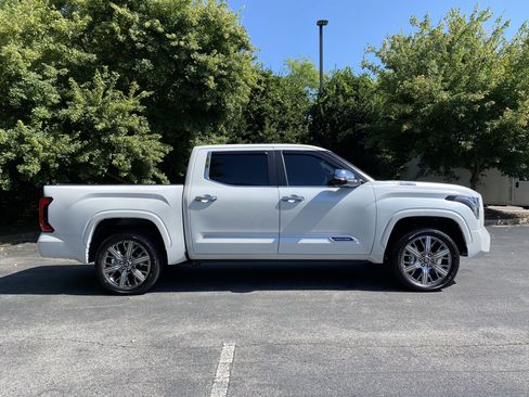 Used 2026 Toyota Tundra Capstone AWD/4WD image 10